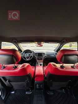 جیپ گراند شیرۆکی